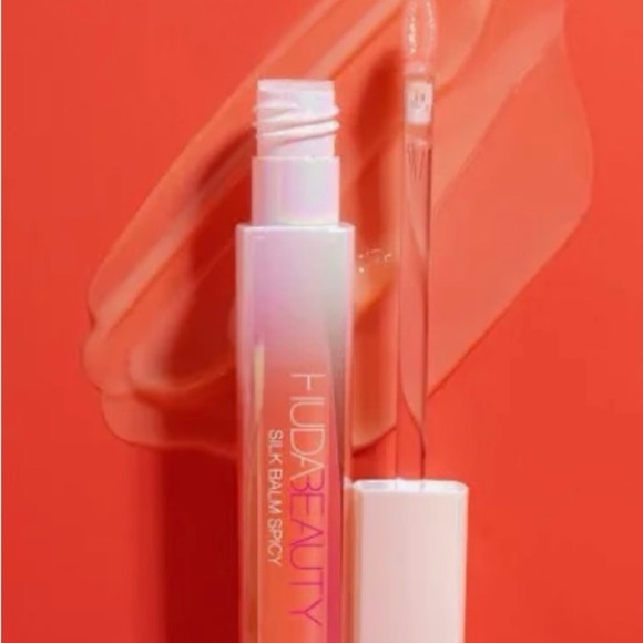 Huda Beauty Silk Balm Spicy Thermo-plumping Lip Balm 🌶️ - Picture 4 of 6